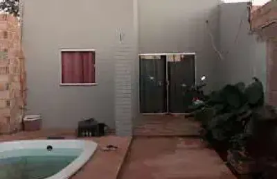 Casa com 2 quartos à venda no parque das laranjeiras ii, uberaba , 250 m2 por r$ 270.000