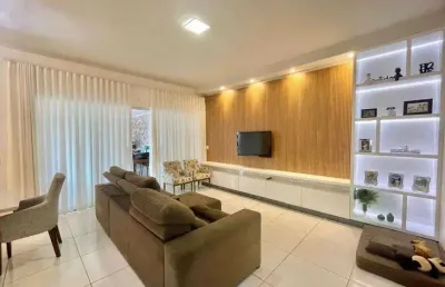 Casa à venda em rio verde - go com churrasqueira na área gourmet, armários embutidos e 4 quartos