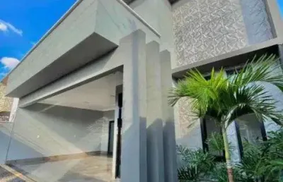 Casa à venda com churrasqueira, 3 quartos, piscina com cascata e espaço amplo em rio verde - go