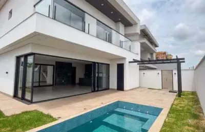 Casa à venda com piscina com hidro, espaço amplo e churrasqueira em rio verde - go