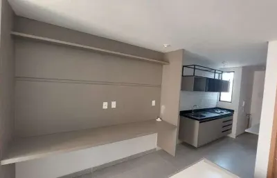 Flat novo com varanda frente rua moveis projetados 29m² bairro intermares