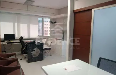 Sala comercial à venda no Enseada do Suá, Vitória 