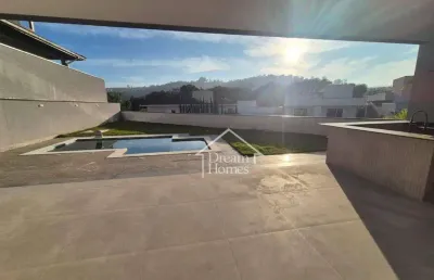 Casa com 3 quartos, nova, no condomínio reserva dos vinhedos