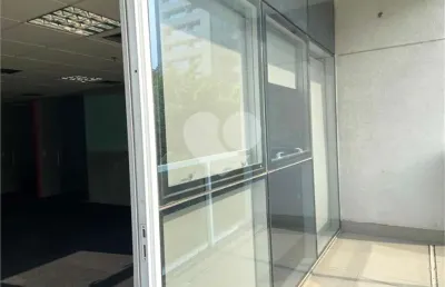 Sala comercial à venda na Rua Cardeal Arcoverde, Pinheiros, São Paulo