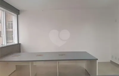Sala comercial para alugar na Rua Paulo de Faria, Tucuruvi, São Paulo