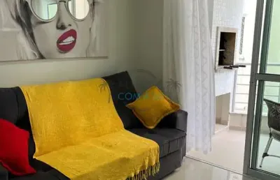 Apartamento em condomínio com piscina no centro de bombinhas - aluguel de temporada