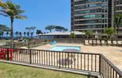 Apartamento três quartos, suíte,  dependências no alpha barra