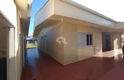 Casa com 5 quartos à venda na maracanã, 260, arroio teixeira, capão da canoa por r$ 900.000