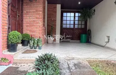 Casa com 4 quartos à venda na general pratti de aguiar, 547, jardim brasília, resende por r$ 647.600