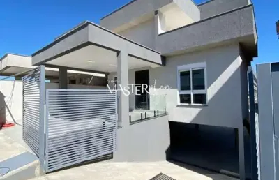 Casa com 3 quartos à venda na rua emmanuel pedro woelbert sampaio, 1, parque ipiranga ii, resende por r$ 900.000