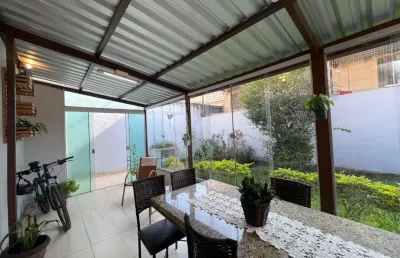 Casa com 3 quartos à venda no Esplanada, Divinópolis 