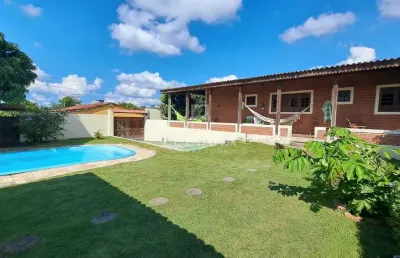 Casa com espaço amplo em 2 lotes excelente localização