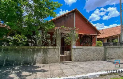 Linda casa em condomínio próx. ao centro para venda/locação anul