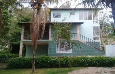 Casa no condomínio nossa senhora do carmo - casa com 03 pavimentos