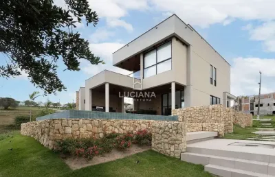 Confira! casa de alto padrão com 4 suítes em condomínio referência em gravatá/pe