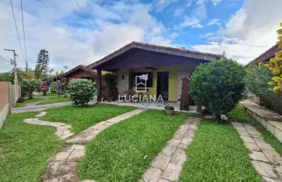 Casa com 3 quartos em condomínio localizado a 500 metros da via local em gravatá