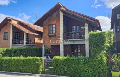 Veja essa casa com 3 quartos em condomínio fechado perto da br-232 em gravatá!