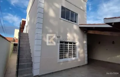 Sobrado à venda, 3 dormitórios sendo 1 suíte , área gourmet espaçosa com churrasqueira, piso superi
