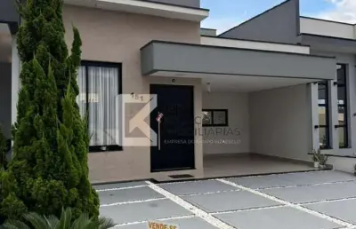 Casa à venda, 3 dormitórios sendo 1 suíte com closet, 2 vagas de garagem sendo 1 coberta, residenci