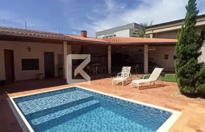 Casa com 3 suítes à venda, 673,46 m² de terreno e 448,38 m² de área construída por r$ 1.700.000,00