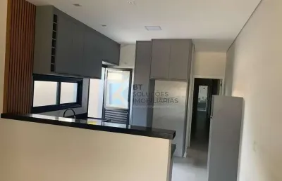 Casa  com churrasqueira, 03 quartos sendo 01 suíte, móveis palnejados à venda, jardim regente, inda