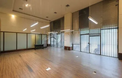 Loja 500m² piso e mezanino aluguel locação santa efigênia funcionários