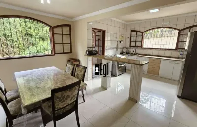 Casa com 3 dormitórios à venda, 281 m² por r$ 850.000,00 - vale do ipê - juiz de fora/mg