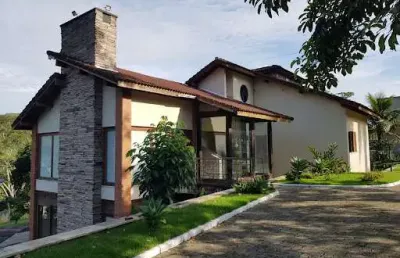 Casa com 4 dormitórios à venda, 294 m² por r$ 1.600.000,00 - salvaterra - juiz de fora/mg