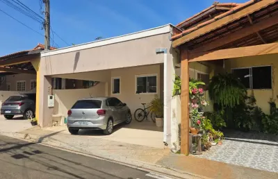 Casa térrea em condomínio com lazer completo, piscina e segurança 24h em sorocaba