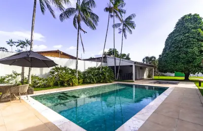 Chácara em benevides com 4 suítes , piscina e área gourmet.