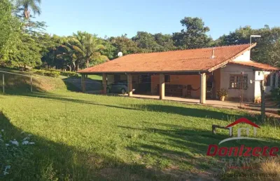 Chácara / sítio com 2 quartos à venda na Rua Vereador Antônio Eburneo, Centro, Bofete