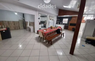 Casa com 3 quartos à venda no Barreiros, São José 