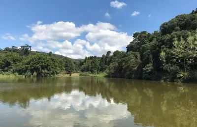 Terreno á venda em jundiaí - malota - alto padrão - topografia em declive
