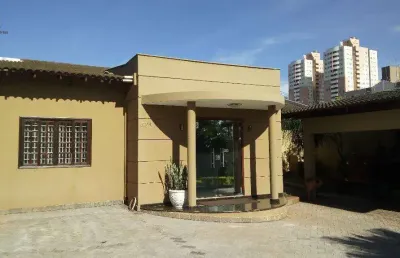 Casa para alugar em londrina, centro, com 4 quartos, com 291.91 m²