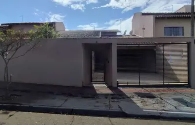 Casa com 4 quartos à venda no Califórnia, Londrina 