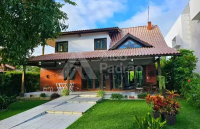 Casa em condomínio fechado com 4 quartos à venda na Avenida Cícero Batista de Oliveira, 1632, Alpes Suiços, Gravatá