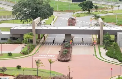 Terreno em condomínio fechado à venda na Rua 10, 2, Parqville Quaresmeira, Trindade