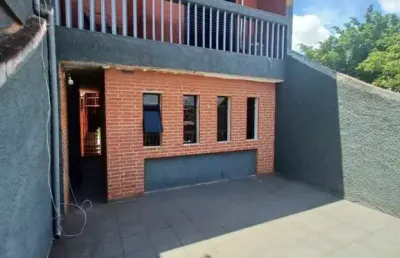 Casa com 2 quartos para alugar na Vila Renato (Zona Leste), São Paulo 