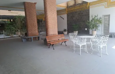 Apartamento de 3 quartos garagem junto a praça saens  peña e tijuca tênis clube