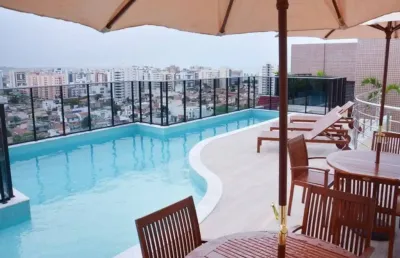 Oportunidade! 2q /2 wc - 8º andar, mobiliado, melhor localização - perto da praia