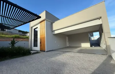 Casa à venda na Rua Pedro Jovino de Souza, 32, São Sebastião, Palhoça