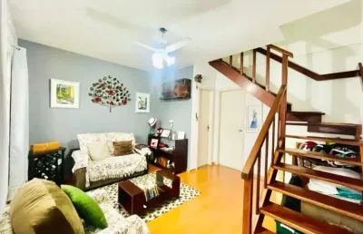 Linda casa geminada de um lado só  a venda alto teresópolis