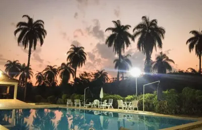Casa em condomínio fechado com 5 quartos para alugar na maestro cipó, 30, caiapós, contagem por r$ 8.000