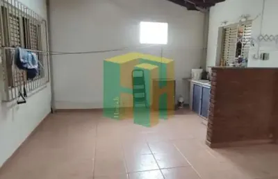 Casa com 2 quartos à venda na Vila Santa Clara, Bauru 