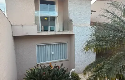 Lindo sobrado à venda na zona sul ,oportunidade porteira fechada