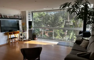 Apartamento lindo e moderno com uma vista encantadora, a 400m do metro.