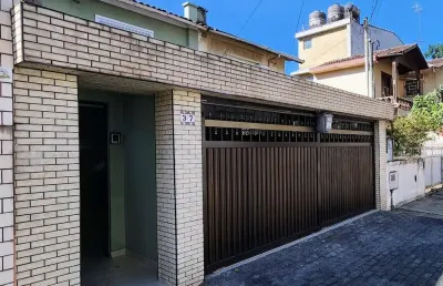 Casa para venda em santos, vila belmiro, 3 dormitórios, 2 suítes, 4 banheiros, 2 vagas