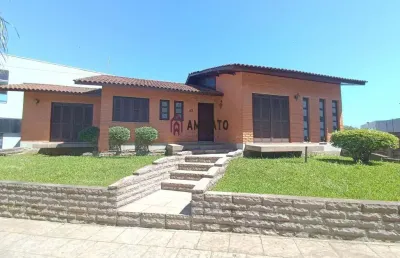 Casa à venda em vicentina, farroupilha - com piscina e grande jardim- imperdível!