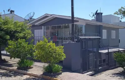 Casa de esquina à venda no bairro imigrante em farroupilha