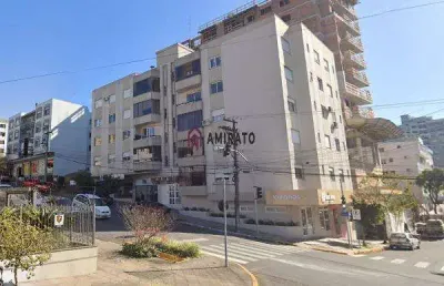 Apartamento central com 3 quartos, em  área central, com elevador, salão de festas, suíte, qualidade de vida total, perto de tudo..